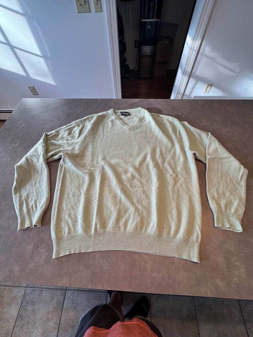 100% Fine Cashmere V-Neck Pullover Sweater Beige
